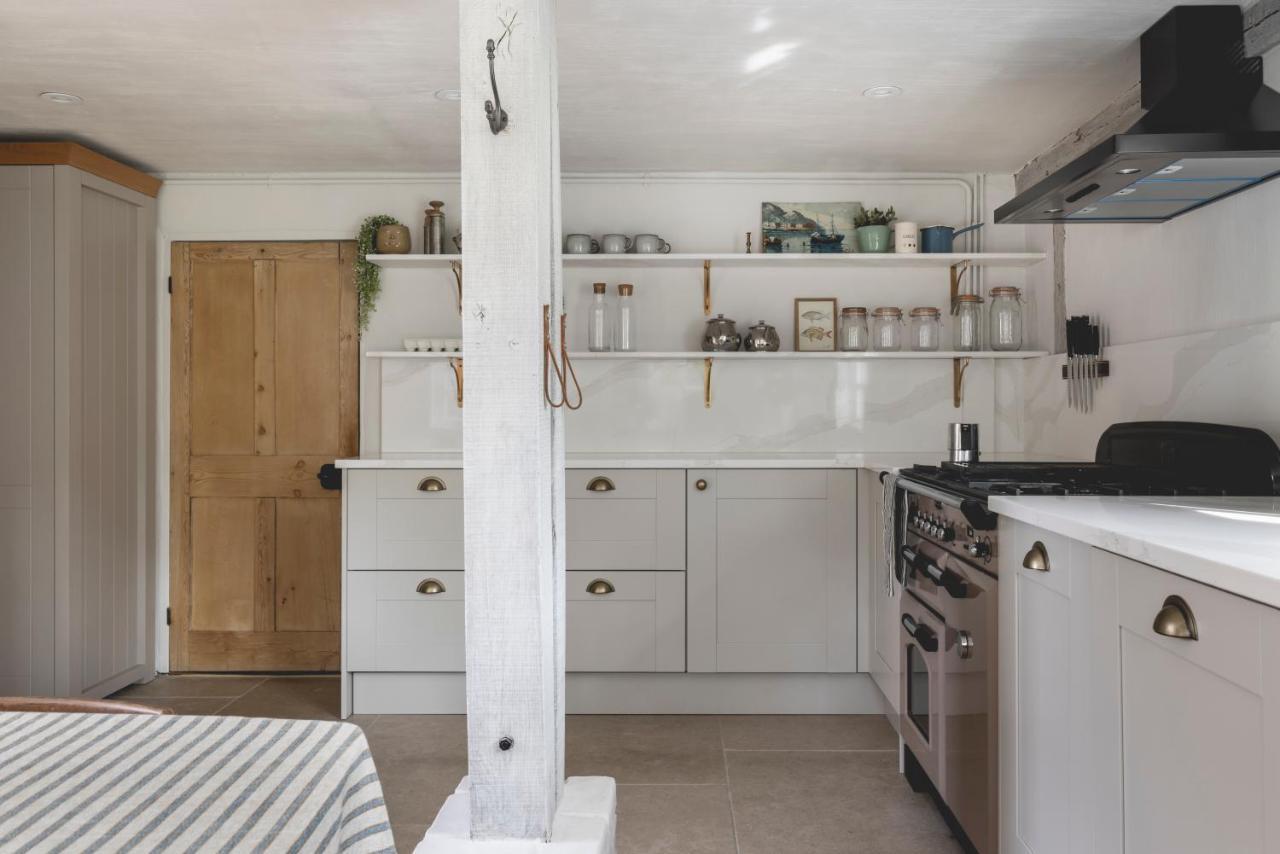 Cosy Cottage With Beautiful Garden, Hottub & Sauna Marden  Dış mekan fotoğraf