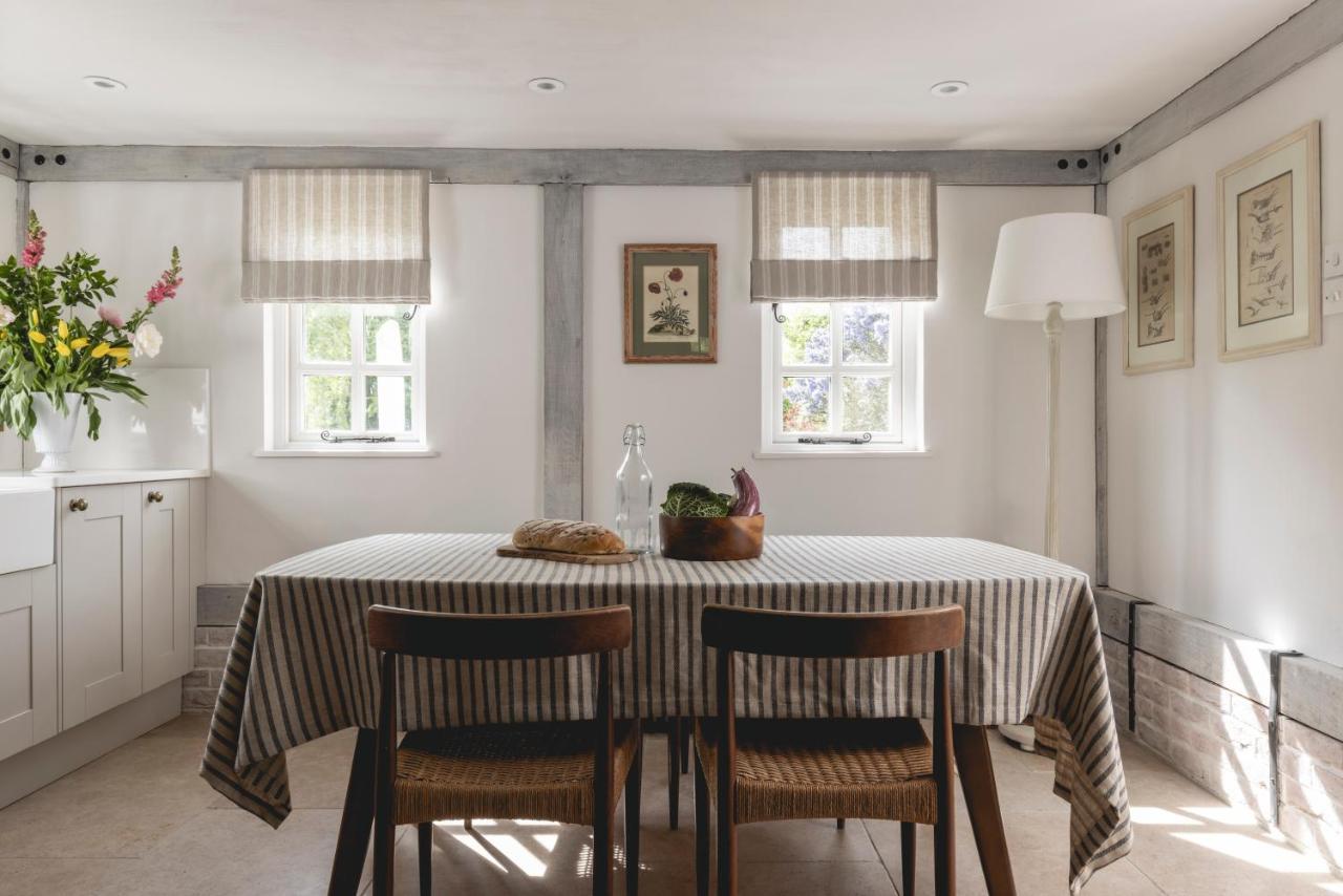 Cosy Cottage With Beautiful Garden, Hottub & Sauna Marden  Dış mekan fotoğraf