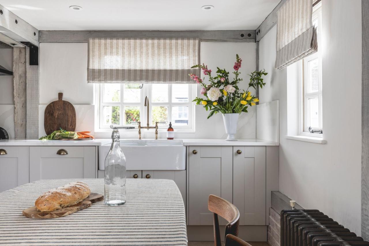 Cosy Cottage With Beautiful Garden, Hottub & Sauna Marden  Dış mekan fotoğraf