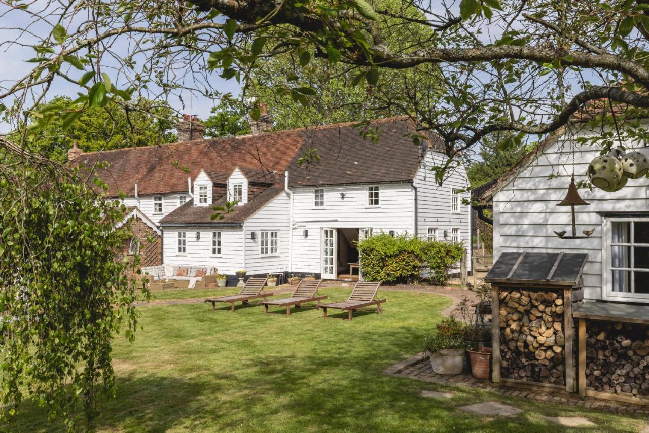 Cosy Cottage With Beautiful Garden, Hottub & Sauna Marden  Dış mekan fotoğraf