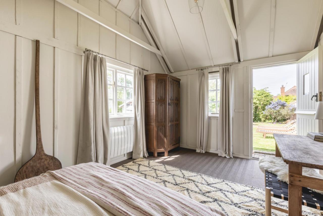 Cosy Cottage With Beautiful Garden, Hottub & Sauna Marden  Dış mekan fotoğraf